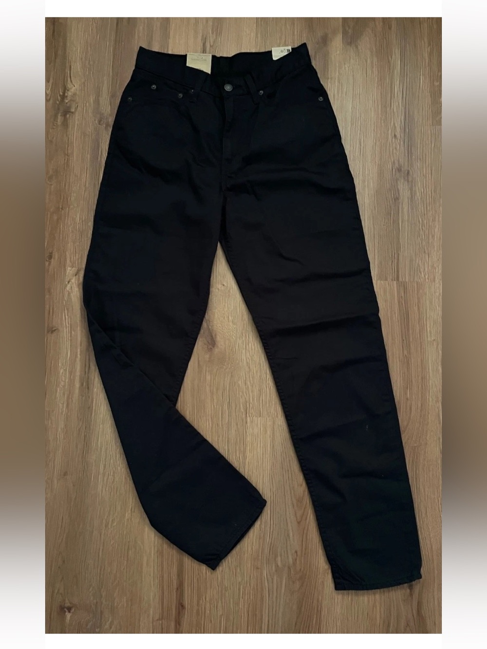 Levi’s High-waisted Mom Jeans Tapered leg Navy Blue 28x30
